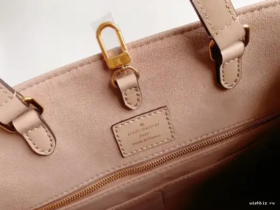WIS MM VUITTON LOUIS ONTHEGO 0626